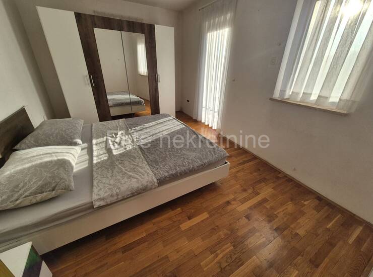 MARČELJI! Prostran stan 3S+DB 155 m² s velikim balkonom i parkingom — fotografija 8