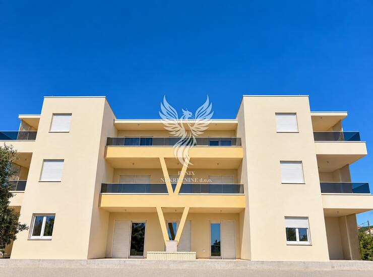 VODICE, NOVOGRADNJA, ODLIČAN 2S+DB S VRTOM — fotografija 3