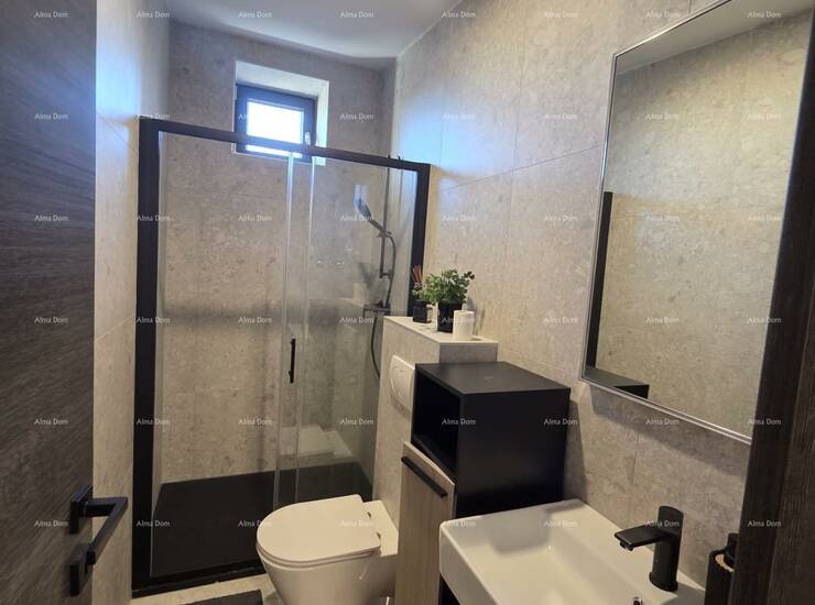 U samom centru povijesne jezgre Vodnjana nalazi se ova prekrasno obnovljena... — fotografija 5