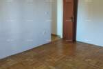 Na prodaju je prostrana obiteljska kuća površine 200 m², smještena na m... — fotografija 7