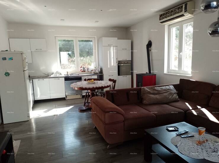 U ponudi je atraktivna samostojeća kuća površine 150 m², smještena u m... — fotografija 7