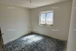 U ponudi je stan površine 58 m² smješten u manjoj stambenoj zgradi na Ve... — fotografija 3