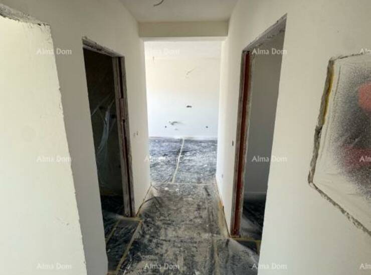 U ponudi je stan površine 58 m² smješten u manjoj stambenoj zgradi na Ve... — fotografija 7