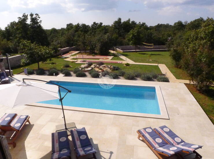 Istra, luksuzna Vila 294 m2, s bazenom i sportskim sadržajem — fotografija 3