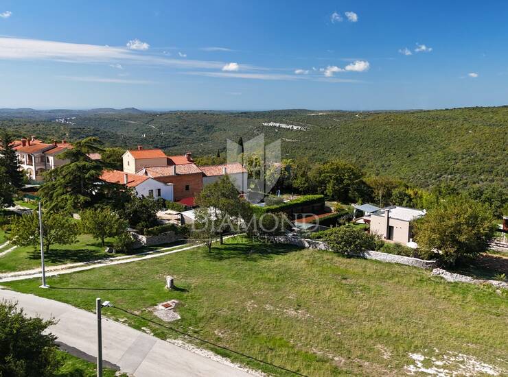 Istra, Kanfanar, prekrasno građevinsko zemljište — fotografija 5
