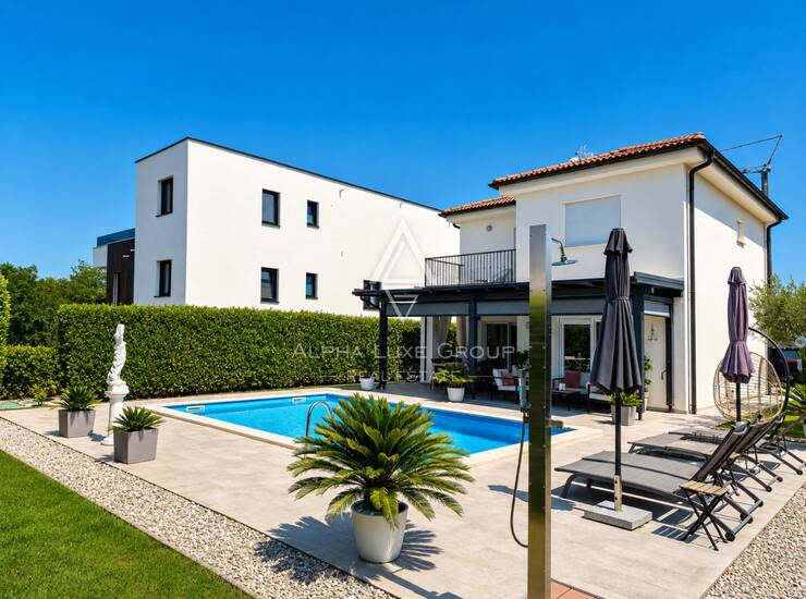 Istra, Poreč : Vila s 3 spavaće sobe i bazenom