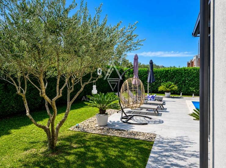 Istra, Poreč : Vila s 3 spavaće sobe i bazenom — fotografija 4
