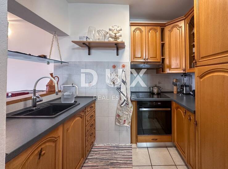 Rijeka, Srdoči, trosobni stan, 64m2, lođa, pogled — fotografija 6