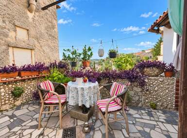 Kuća, Novi Vinodolski 96m² - 215.000 € | SveHrNekretnine