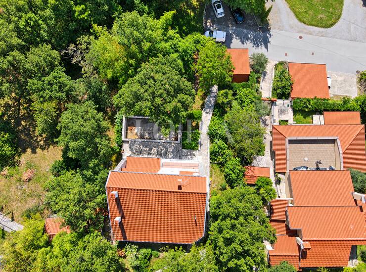 MATULJI – SAMOSTOJEĆA KUĆA 270 m² S VELIKOM OKUĆNICOM 1.200 m² I POGLEDO — fotografija 4