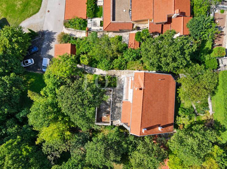 MATULJI – SAMOSTOJEĆA KUĆA 270 m² S VELIKOM OKUĆNICOM 1.200 m² I POGLEDO — fotografija 5