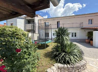 Kuća, Vodnjan 200m² - 750.000 € | SveHrNekretnine