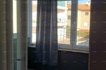Na prodaju je moderan apartman u novogradnji smješten na prvom katu stambe...
