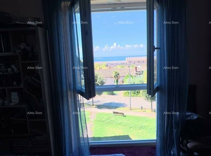 Prodaje se 3-sobni stan sa pogledom na more, na vrhunskoj lokaciji u Poreč... — fotografija 6