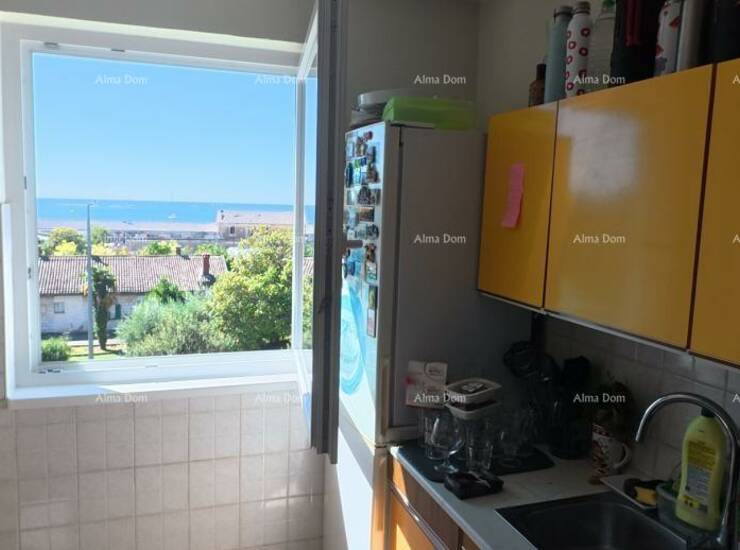 Prodaje se 3-sobni stan sa pogledom na more, na vrhunskoj lokaciji u Poreč... — fotografija 8