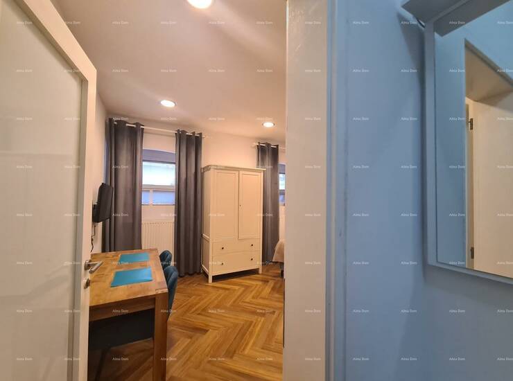 Na prodaju je stan ukupne površine 96 m² u suterenu zgrade, Pula.

Nekret... — fotografija 2