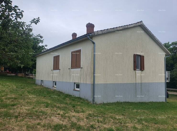 Prodaje se prekrasna obiteljska kuća površine 130 m², smještena u mirno... — fotografija 2