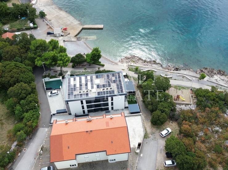 SMOKVICA KRMPOTSKA - moderno uređen stan na 30 metara od mora i plaže — fotografija 2