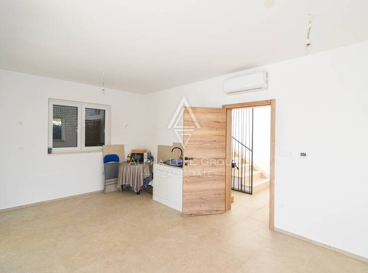 Istra, Poreč : Moderna vila s 4 sobe i bazenom — fotografija 3