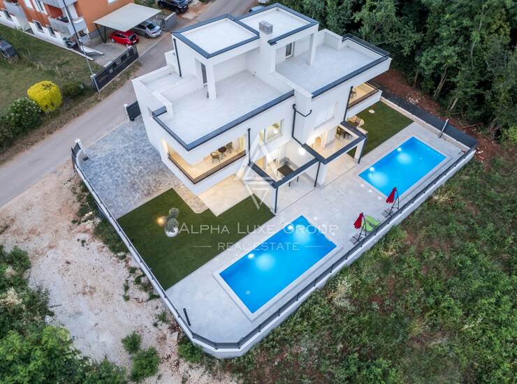 Istra, Umag : Moderna kuća s grijanim bazenom — fotografija 3