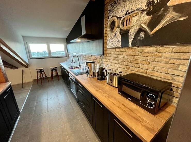Rijeka, centar, 3-sobni stan, 122m2 — fotografija 2