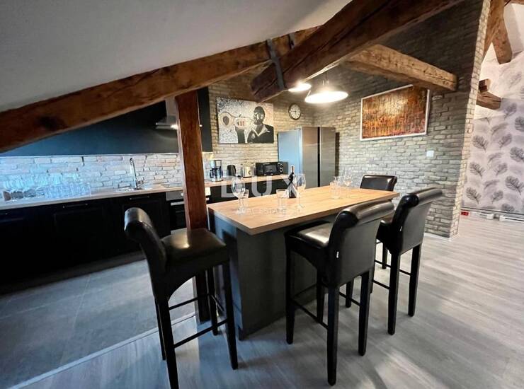 Rijeka, centar, 3-sobni stan, 122m2 — fotografija 3