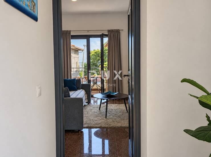 Lovran, centar, studio - apartman, 50 m2, 2. red do mora — fotografija 2