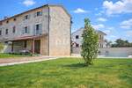 Istra, Kaštelir, kuća, 120 m2, kompletno renovirana, bazen