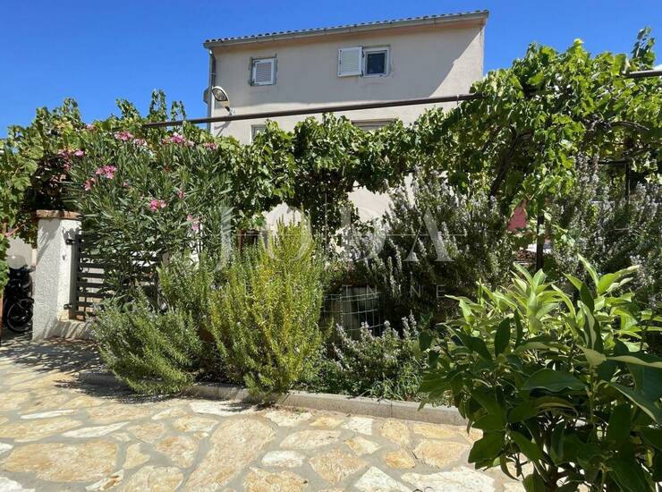 Lijepo mediteransko imanje sa 2 kuće 800m od mora,VINKURAN — fotografija 2