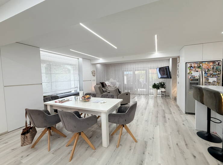 Hrvatska, VARAŽDIN – BANFICA | Moderna obiteljska kuća 255 m², 5 spavaćih — fotografija 4
