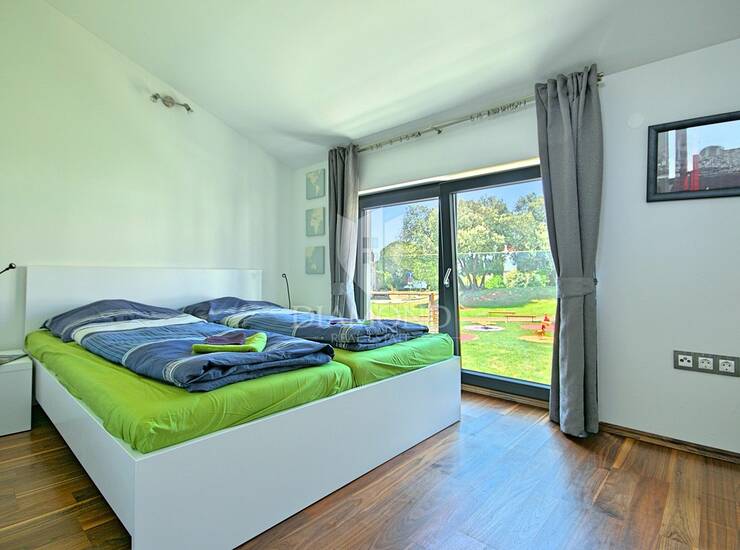 Poreč, okolica,  namješten penthouse sa pogledom — fotografija 5
