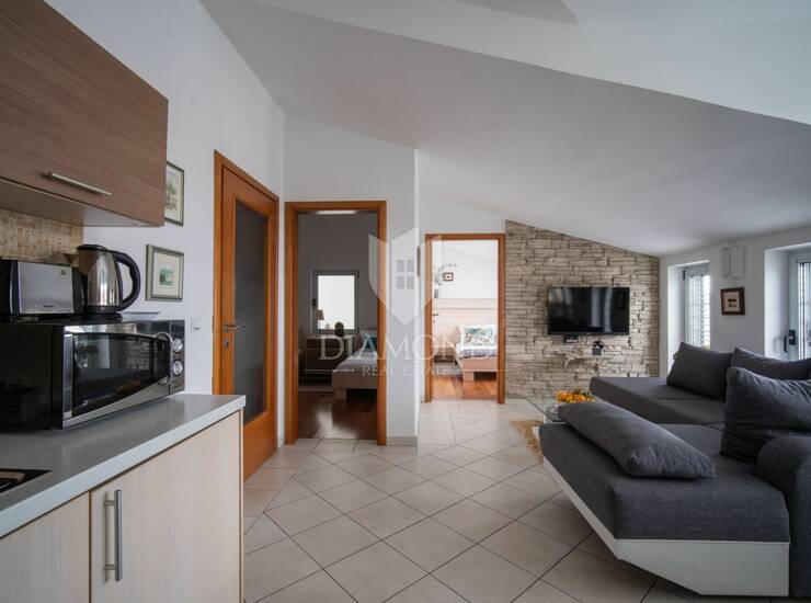 Rovinj, Poslovna prilika u blizini mora — fotografija 4