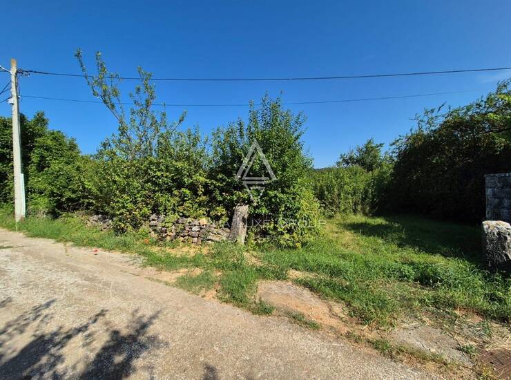 Istra, Kanfanar : Dva građevinska zemljišta sa starim zgradama — fotografija 5