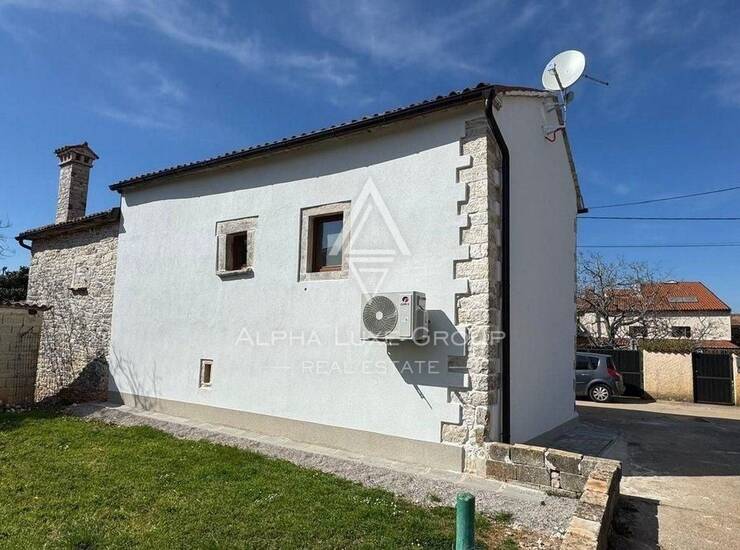 Istra, Barban : Renovirana kamena kuća u centru