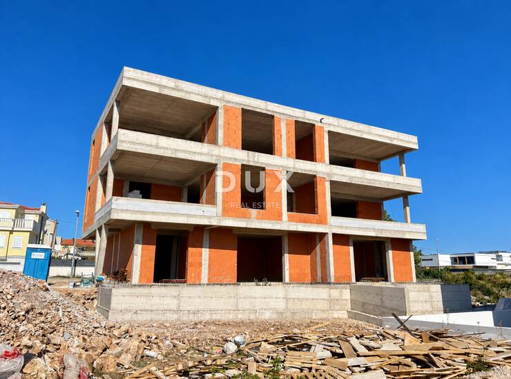 Vodice, komforan trosobni stan, 99,17 m², dvije terase — fotografija 2