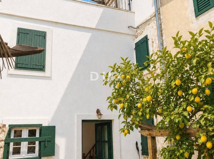 Veli Iž, kamena kuća, 180 m² — fotografija 5