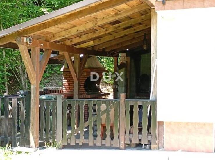 Gorski kotar, Brod na Kupi, kuća, 130 m2, garaža, okućnica — fotografija 2