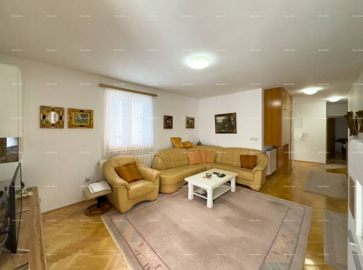 Prodajemo apartmansku kuću na mirnoj lokaciji u Medulinu!
Kuća se prostir... — fotografija 7