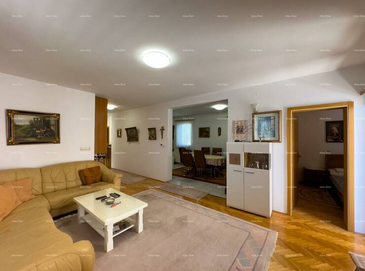 Prodajemo apartmansku kuću na mirnoj lokaciji u Medulinu!
Kuća se prostir... — fotografija 8
