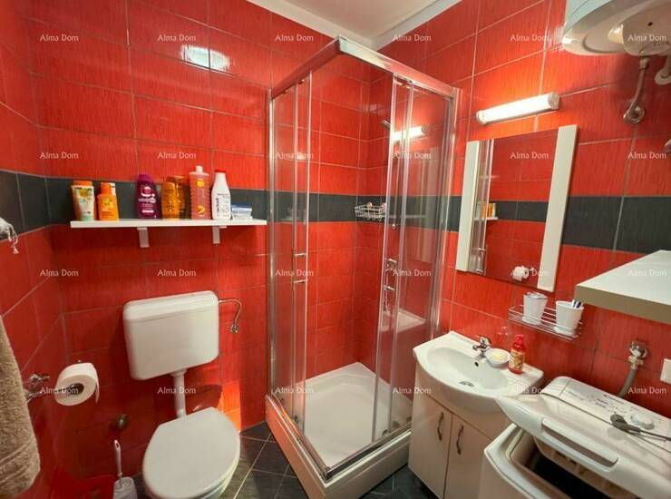 Na prodaju: Apartman u Novigradu s velikim vrtom.

Prodajemo apartman u Nov... — fotografija 7
