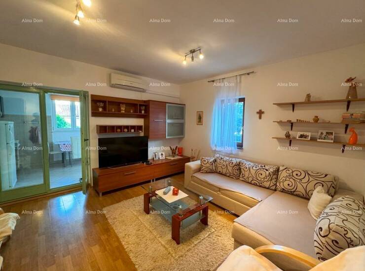 Na prodaju: Apartman u Novigradu s velikim vrtom.

Prodajemo apartman u Nov... — fotografija 8