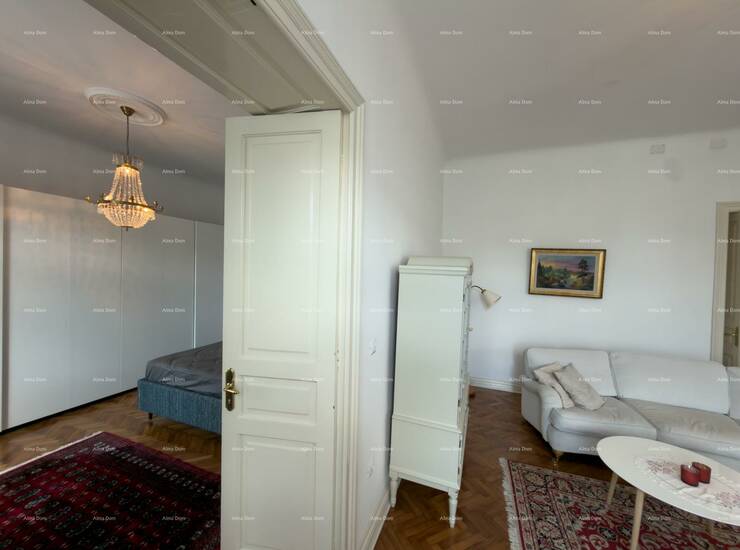 Prodajemo renovirani stan u centru Pule!

Stan se nalazi na trećem katu Au... — fotografija 8
