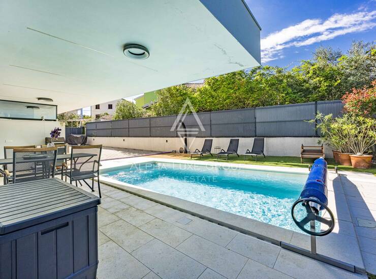 Istra, Rovinj : Luksuzni apartman s grijanim bazenom — fotografija 3