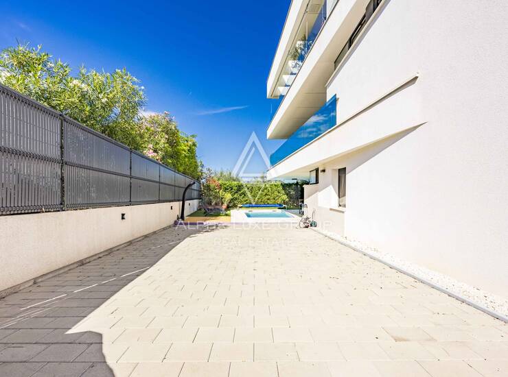 Istra, Rovinj : Luksuzni apartman s grijanim bazenom — fotografija 6