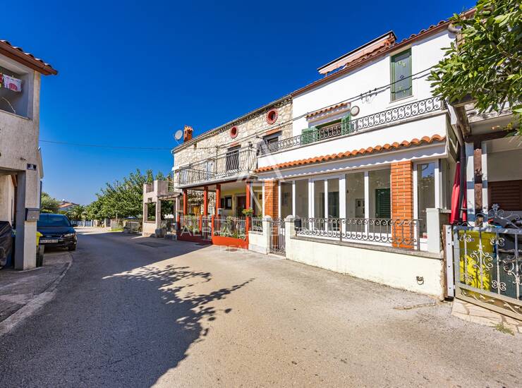 Istra, Poreč : Dva apartmana 350 m od mora — fotografija 2