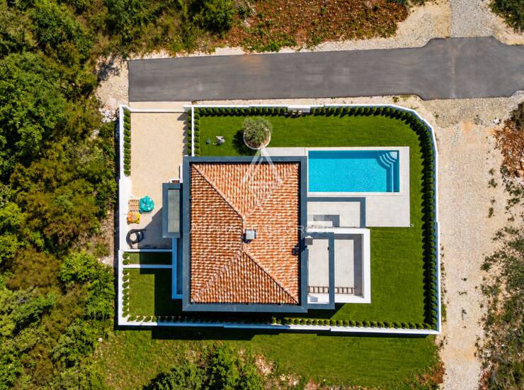 Istra, Marčana : Moderna vila s bazenom i pogledom na more — fotografija 2