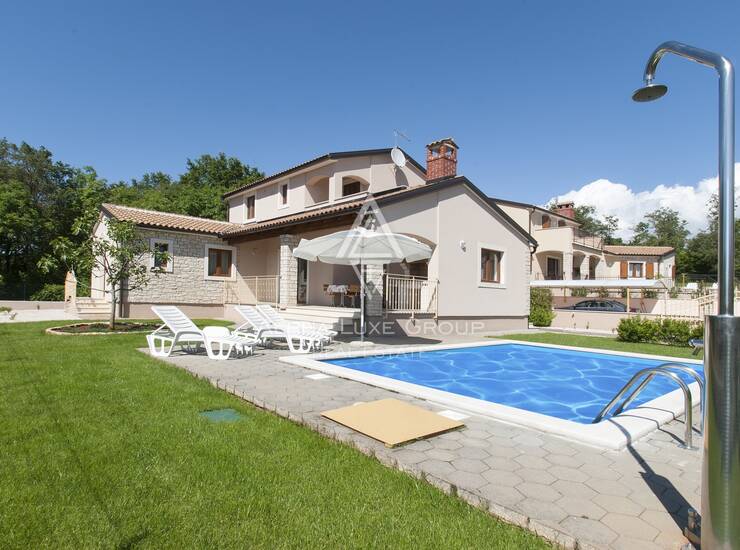 Istra, Sveti Lovreč : Kuća s bazenom na mirnoj lokaciji