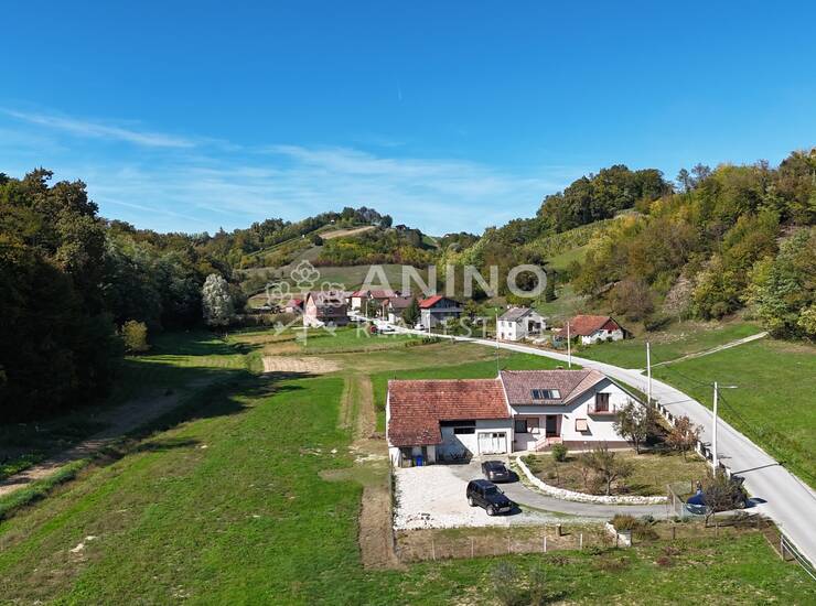 PRODAJA IMANJA U LEPAJCIMA – KUĆA S 2 STANA, GOSPODARSKI OBJEKTI I 5.600 m²