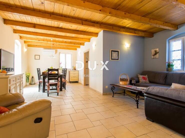 Otok Krk, Dobrinj, kamena kuća, 205 m², bazen — fotografija 5