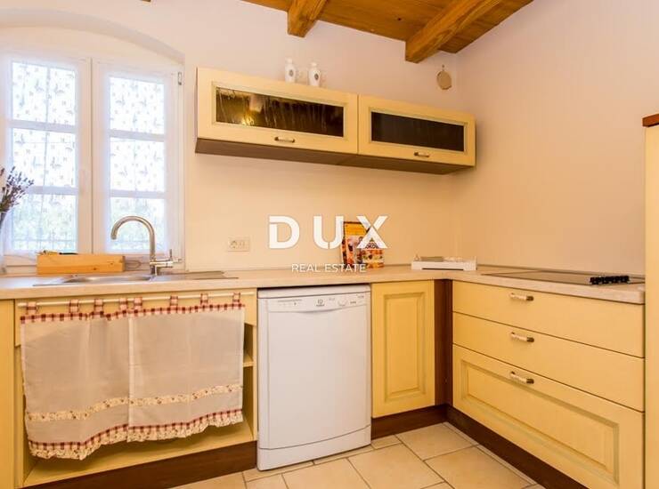 Otok Krk, Dobrinj, kamena kuća, 205 m², bazen — fotografija 6
